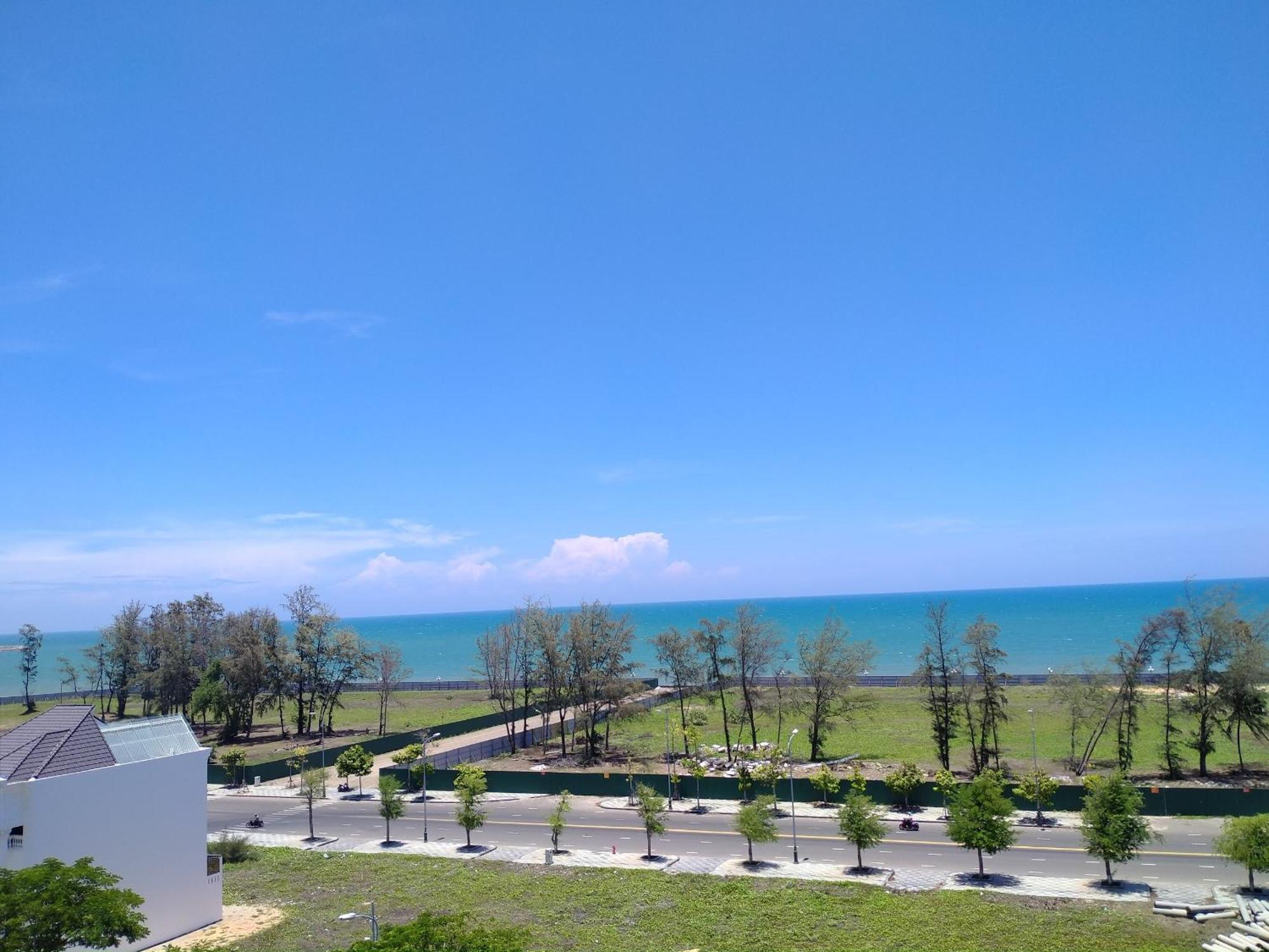 Tiffany Hotel & Restaurant Phan Thiết Buitenkant foto