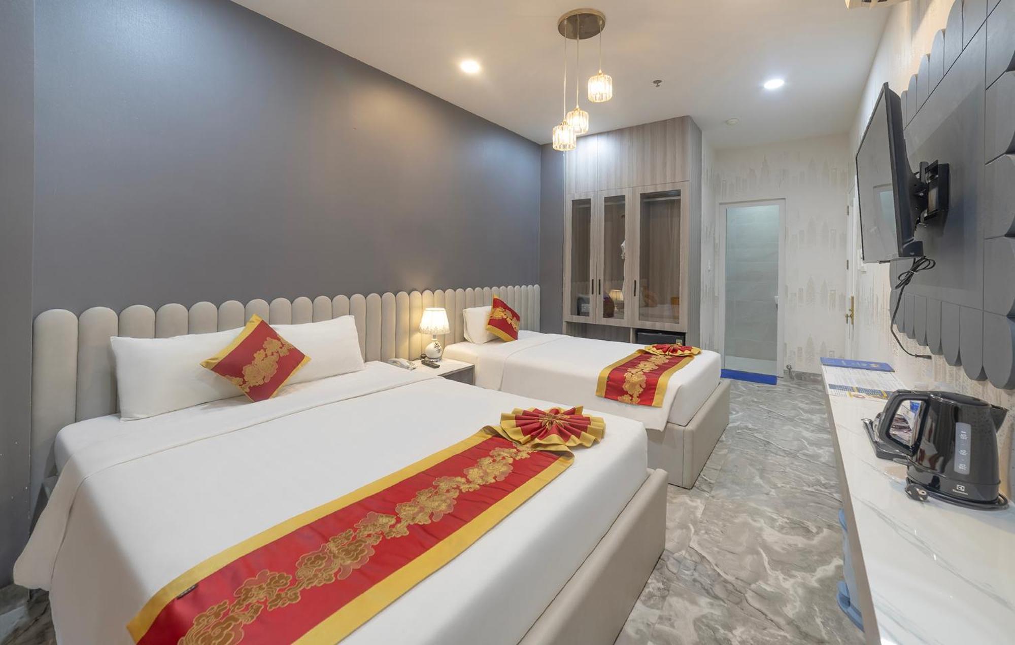 Tiffany Hotel & Restaurant Phan Thiết Buitenkant foto
