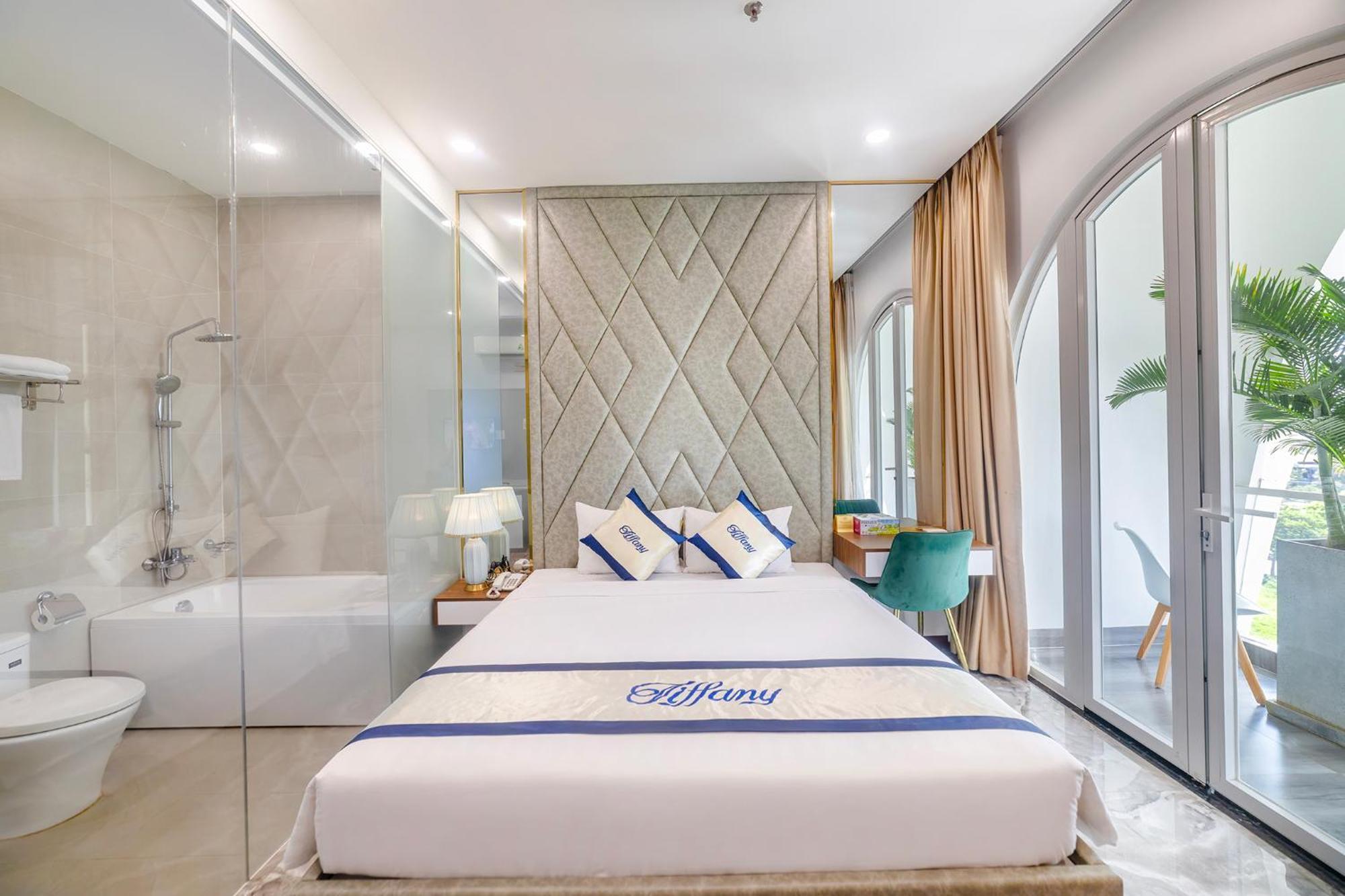 Tiffany Hotel & Restaurant Phan Thiết Buitenkant foto