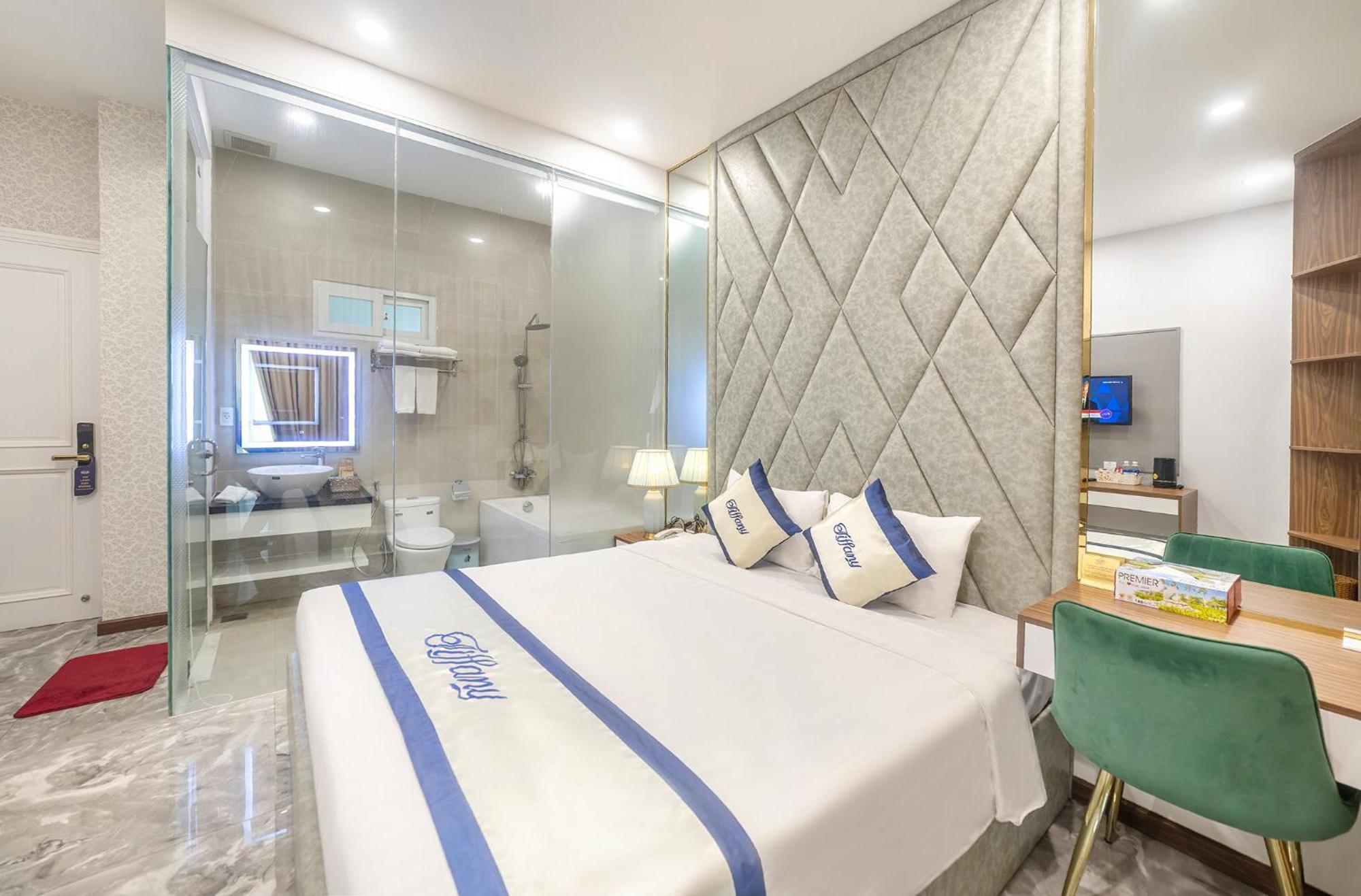 Tiffany Hotel & Restaurant Phan Thiết Buitenkant foto