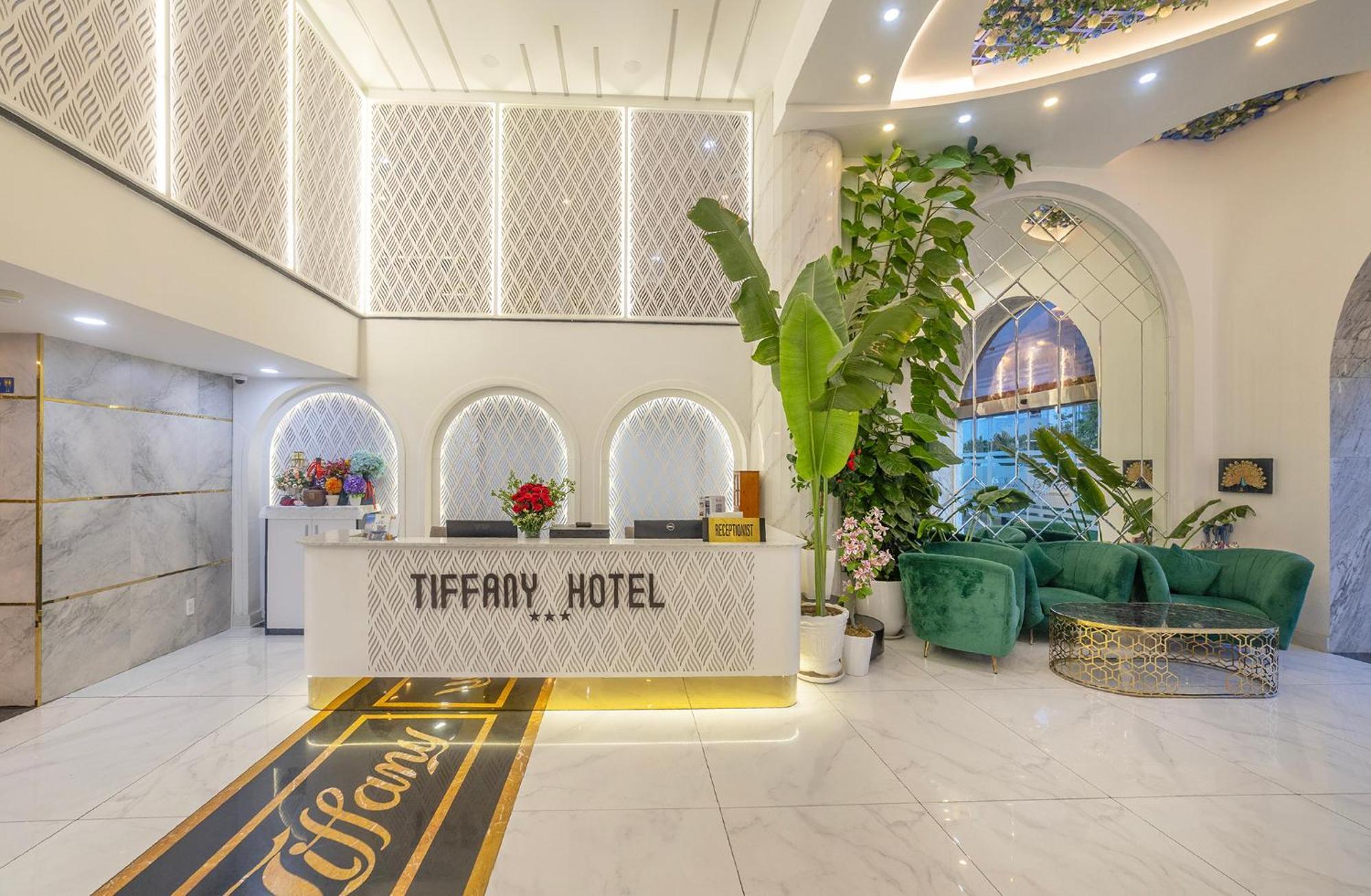 Tiffany Hotel & Restaurant Phan Thiết Buitenkant foto