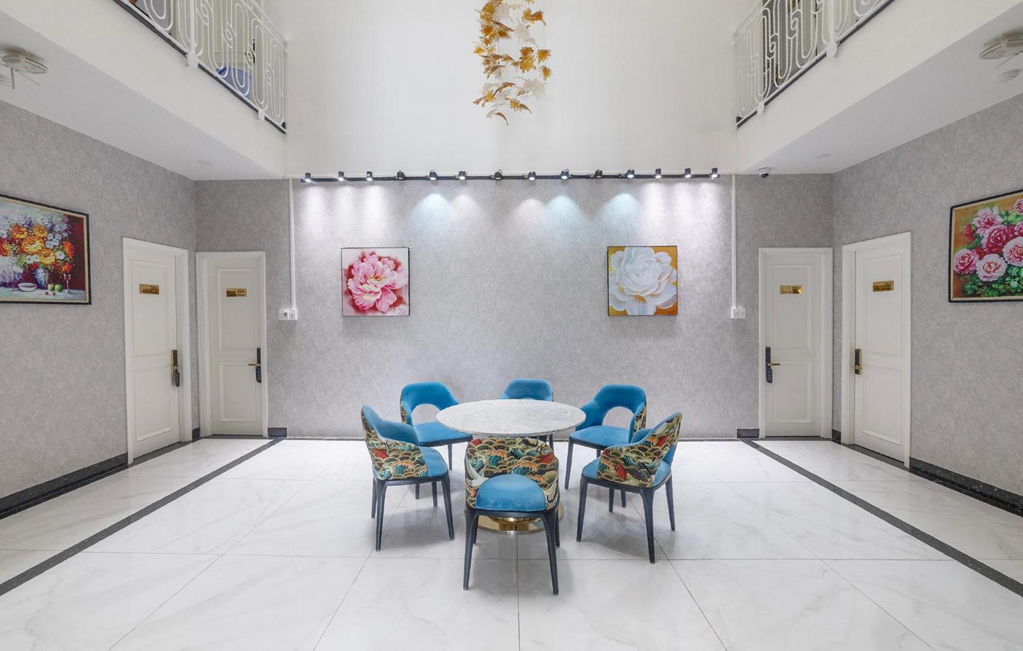Tiffany Hotel & Restaurant Phan Thiết Buitenkant foto