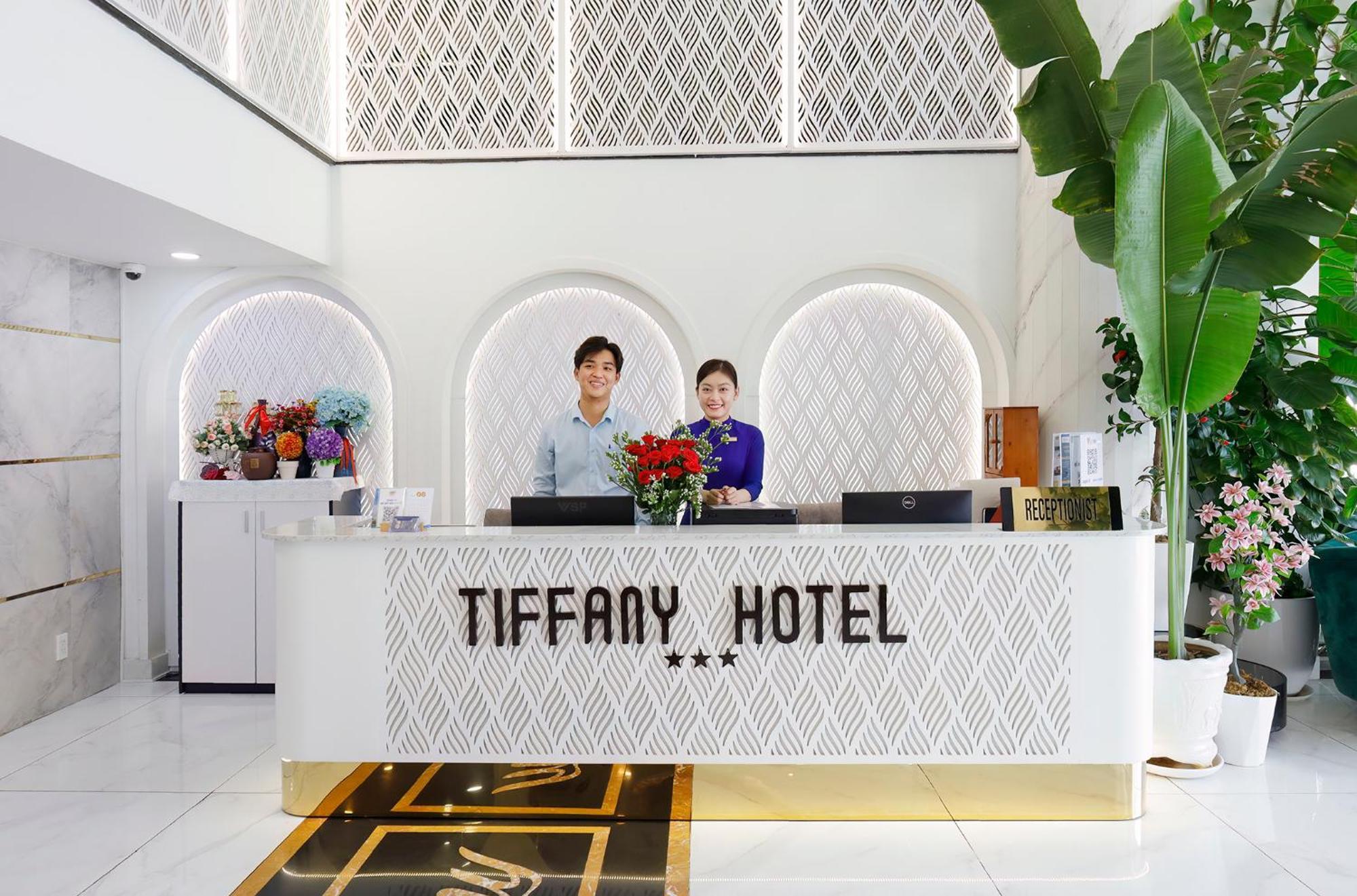 Tiffany Hotel & Restaurant Phan Thiết Buitenkant foto